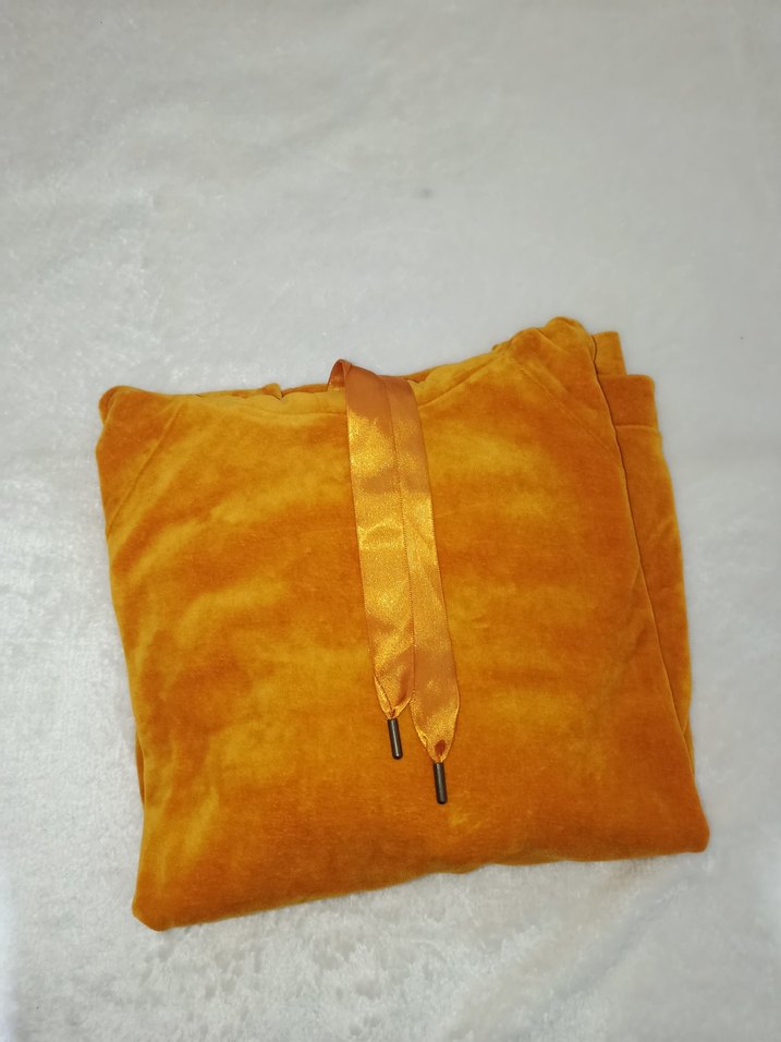 Sarı Kapüşonlu Kadın Sweatshirt - Görsel 3