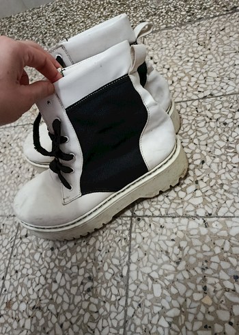 Beyaz Platform Topuklu Punk Tarzı Kadın Bot - Görsel 2