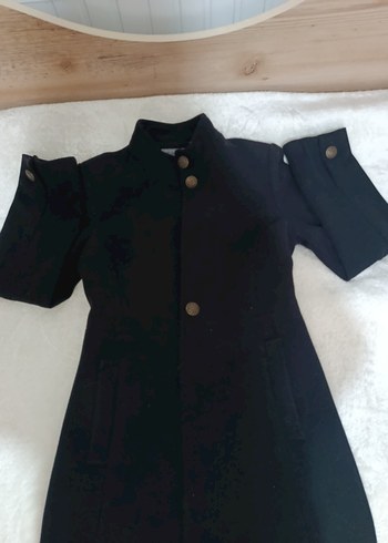 Düğmeli Siyah Kaban - Görsel 2