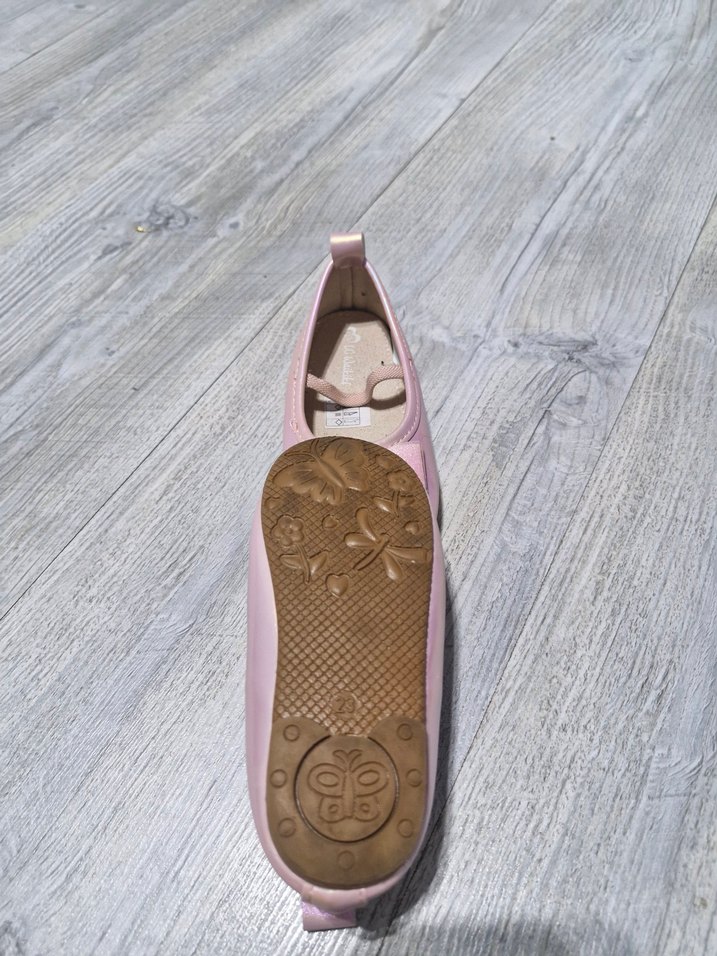 Klasik Pembe Fiyonk Detaylı Kız Babet - Görsel 3