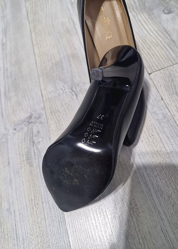 Klasik Siyah Stiletto Topuklu Kadın Ayakkabı - Görsel 3