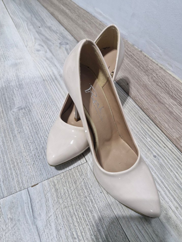 Beyaz Stiletto Topuklu Kadın Ayakkabı - Görsel 2