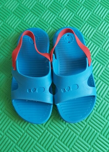 Decathlon erkek cocuk deniz- havuz terliği 27-28 no