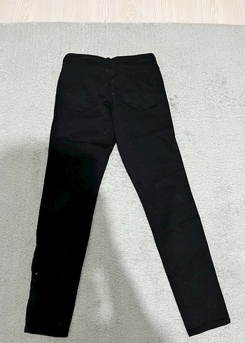 28 Beden Siyah Denim Pantolon