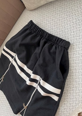 Kadın Siyah Çizgili Fermuarlı Mini Etek - Görsel 3