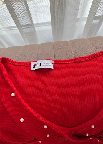 Kırmızı V Yaka Düğmeli Kadın Kazak - Görsel 2