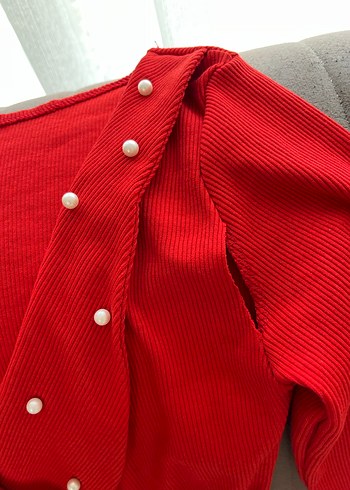 Kırmızı V Yaka Düğmeli Kadın Kazak - Görsel 3