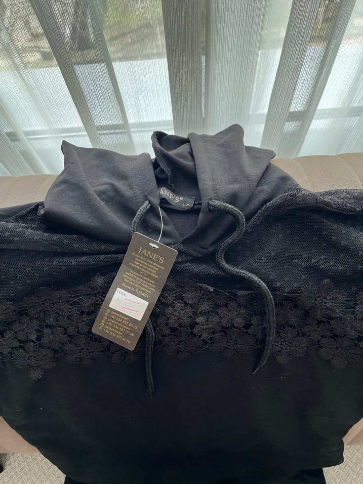 Dantel Detaylı Siyah Uzun Bluz - Görsel 2