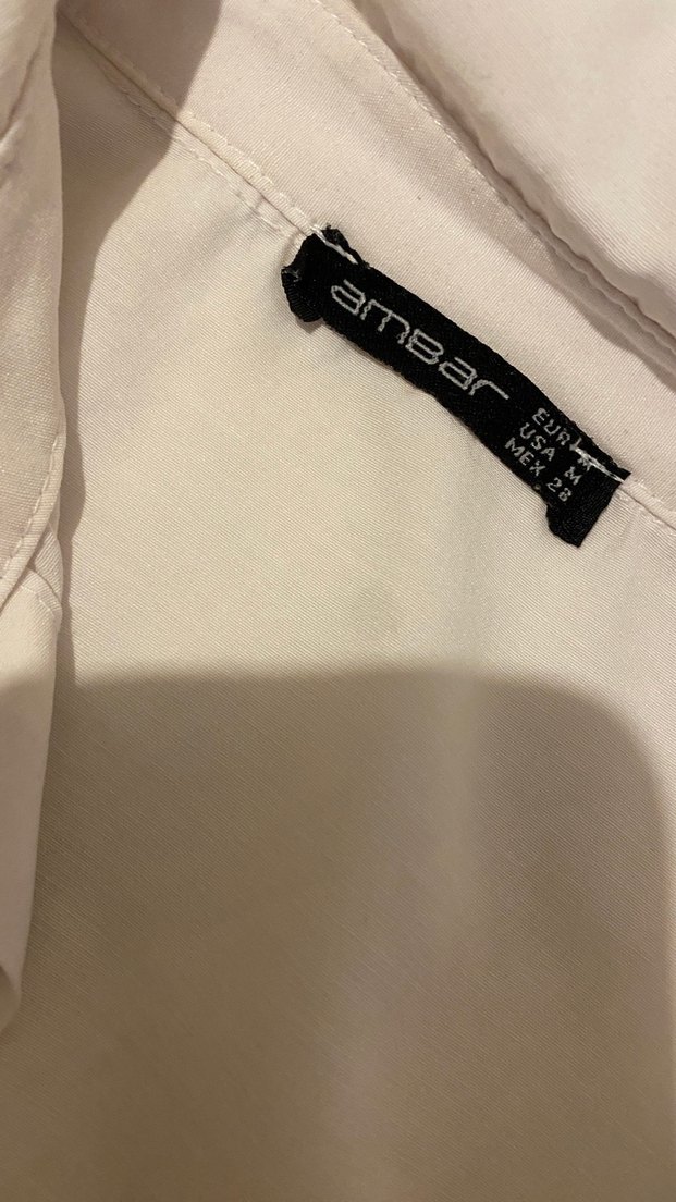 Düğmeli Beyaz Pamuklu Uzun Kollu Gömlek - Görsel 4