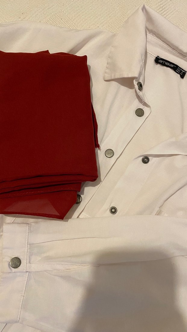 Düğmeli Beyaz Pamuklu Uzun Kollu Gömlek - Görsel 3