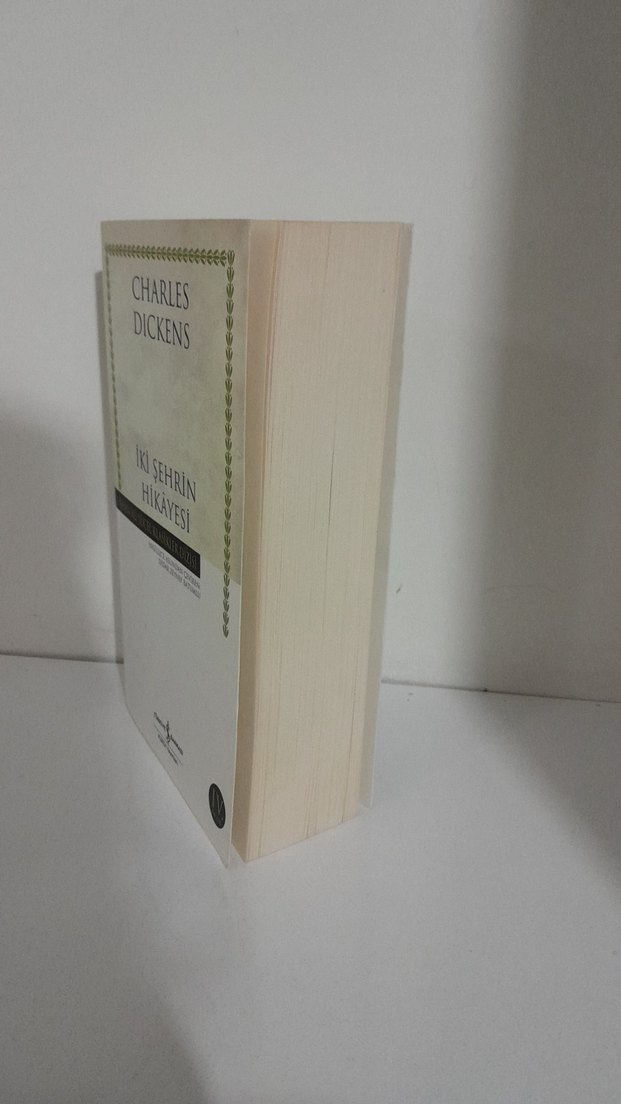 Charles Dickens - İki Şehrin Hikayesi - Görsel 3