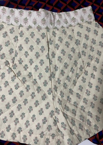 Düğmeli Beyaz Desenli Hamile Şortu - Görsel 2