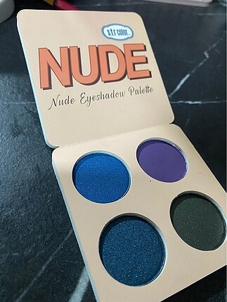NUDE far paleti