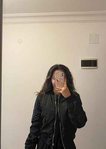 m Beden siyah Renk Pull and Bear Bomber Ceket