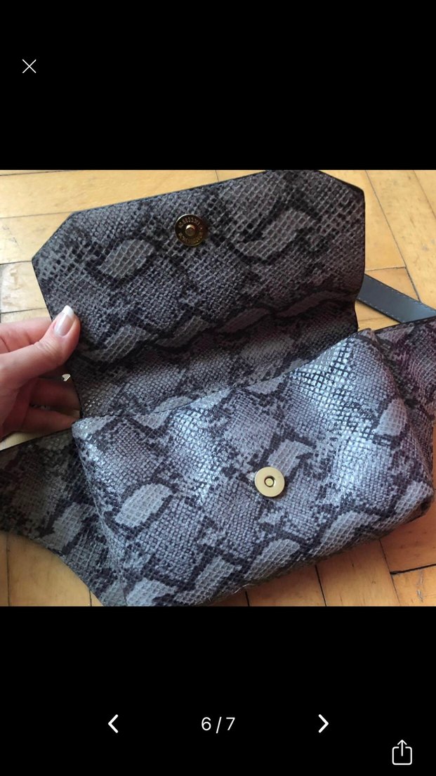 Gri Yılan Desenli Kemerli Kadın Çapraz Çanta - Görsel 5