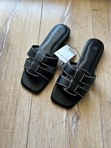 37 Beden siyah Renk H&M Siyah Terlik