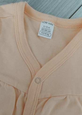 Düğmeli Bej Kız Çocuk Kolsuz Yelek - Görsel 3