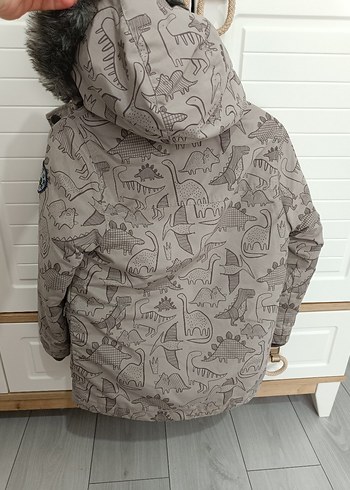 Gri Desenli Erkek Çocuk Kürklü Mont - Görsel 7