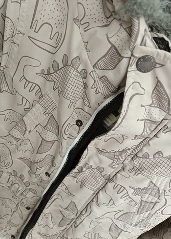 Gri Desenli Erkek Çocuk Kürklü Mont - Görsel 3