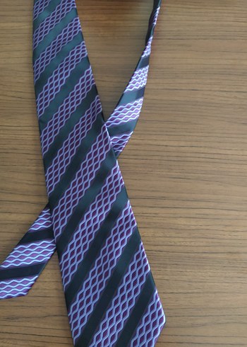 Mor ve Gri Desenli Klasik Erkek Kravat - Görsel 2