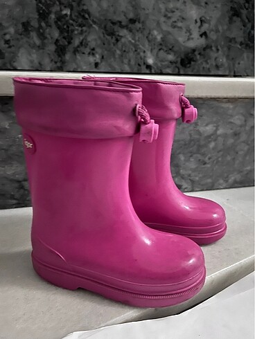 İgor pembe 26 numara