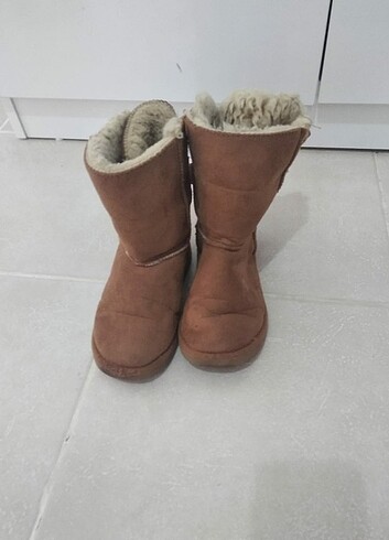 Ugg bot