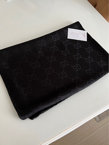 Gucci Siyah Şal
