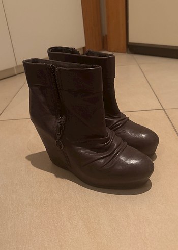 Deri Kahverengi Dolgu Topuklu Kadın Bot - Görsel 5