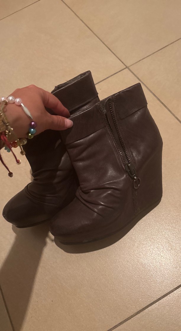 Deri Kahverengi Dolgu Topuklu Kadın Bot - Görsel 2