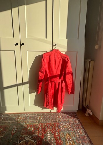 Network kırmızı trenchcoat - Görsel 6