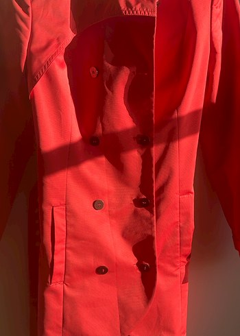 Network kırmızı trenchcoat - Görsel 3