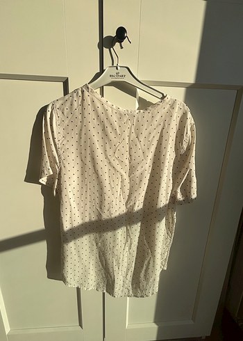 Bej Puantiyeli V Yakalı Keten Bluz - Görsel 2