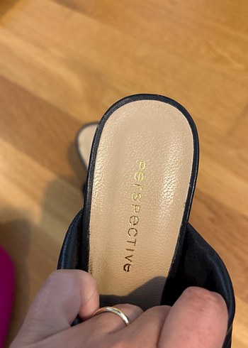 Kadın Siyah Topuklu Terlikler - Görsel 3