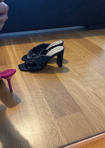 Kadın Siyah Topuklu Terlikler - Görsel 6