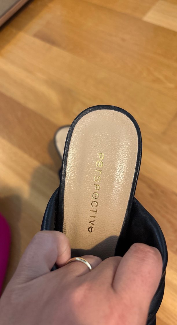 Kadın Siyah Topuklu Terlikler - Görsel 3