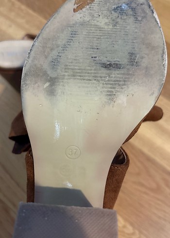 Kahverengi Süet Fiyonk Detaylı terlik - Görsel 6