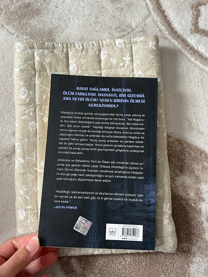 Ottessa Moshfegh - Ölümü Ellerinde Tutarken - Görsel 3