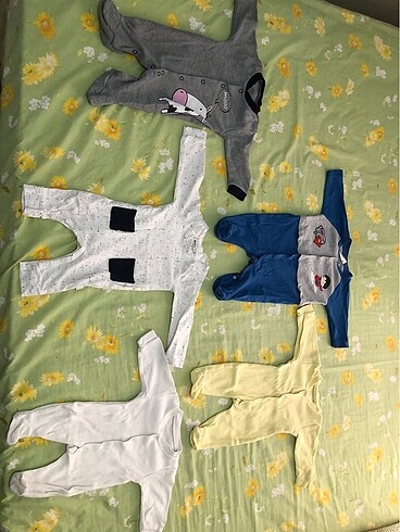 6 Ay Beden 0-6 ay arası bebek kıyafetleri