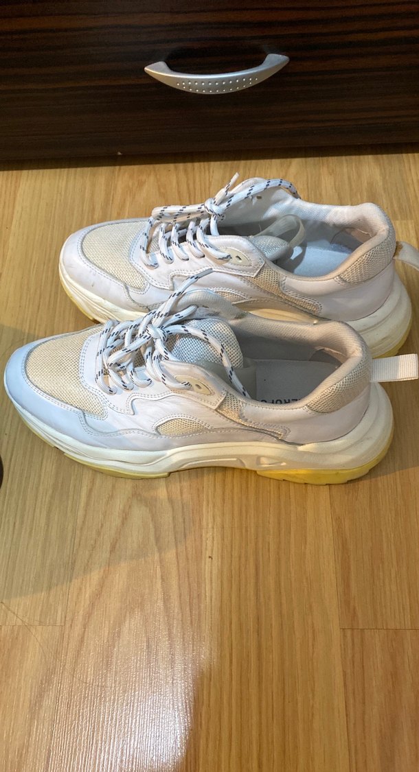 Beyaz Bağcıklı Spor Kadın - Görsel 2