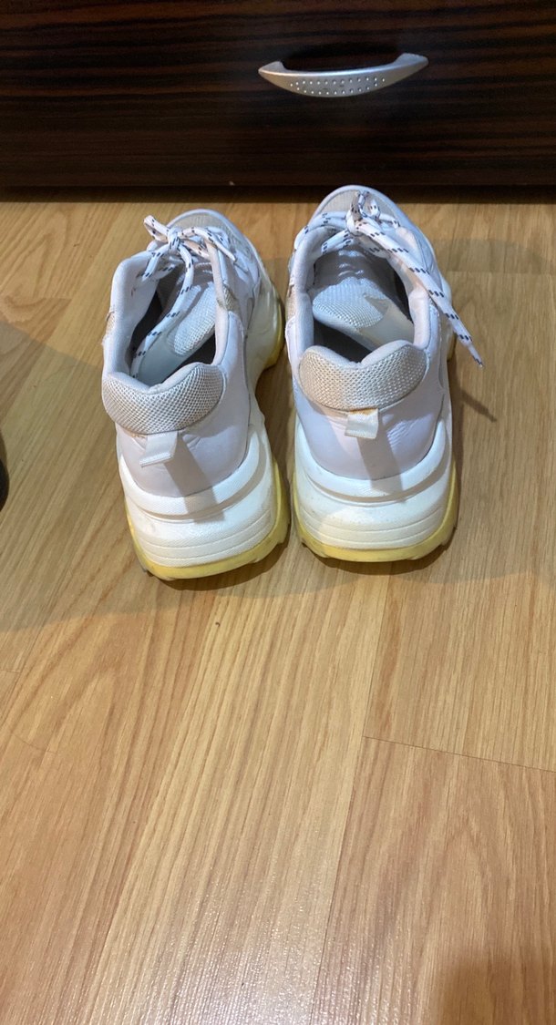 Beyaz Bağcıklı Spor Kadın - Görsel 3