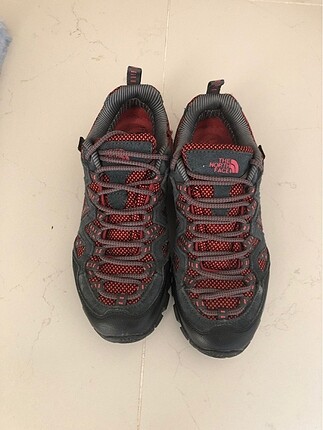 Tertemiz trecking ayakkabısı.. northface..