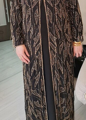 Bayan abaya