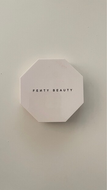 Fenty Beauty Highlighter