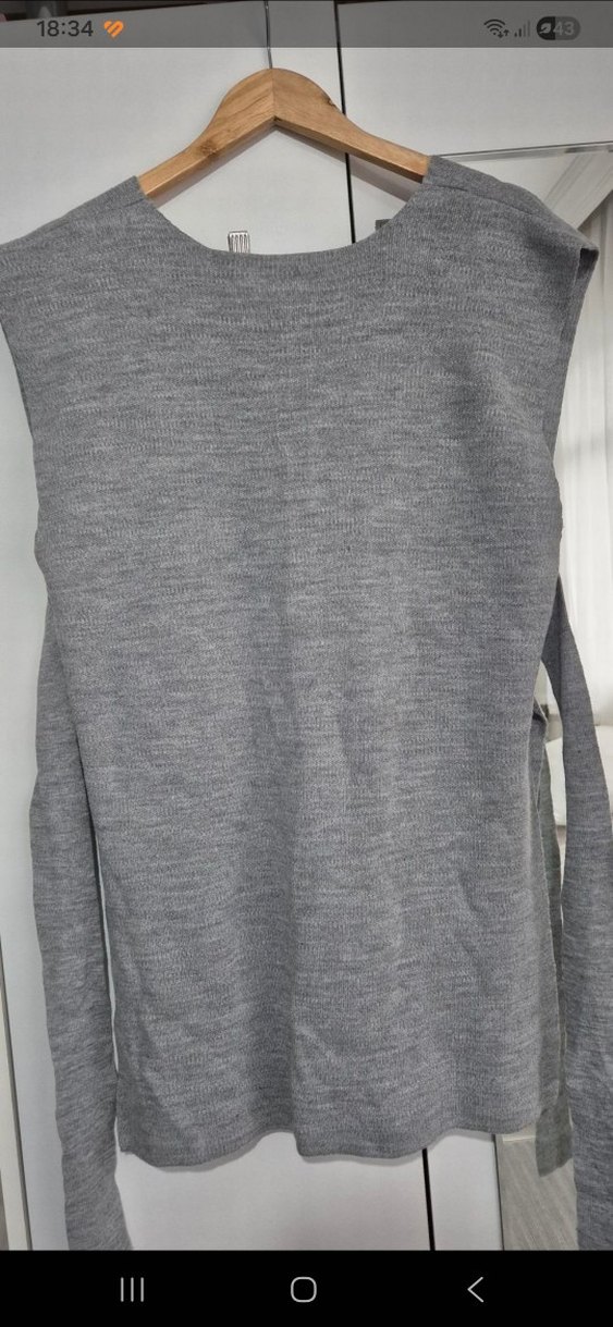 Gri V Yakalı Örgü Kolsuz Kadın Süveter - Görsel 3