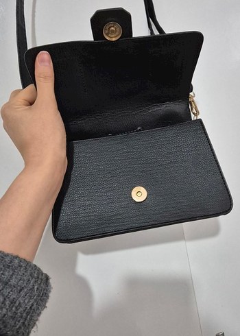 Siyah Deri Tokalı Kadın El Çantası - Görsel 2