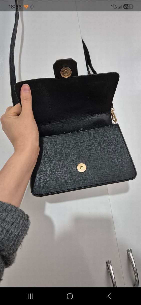 Siyah Deri Tokalı Kadın El Çantası - Görsel 2