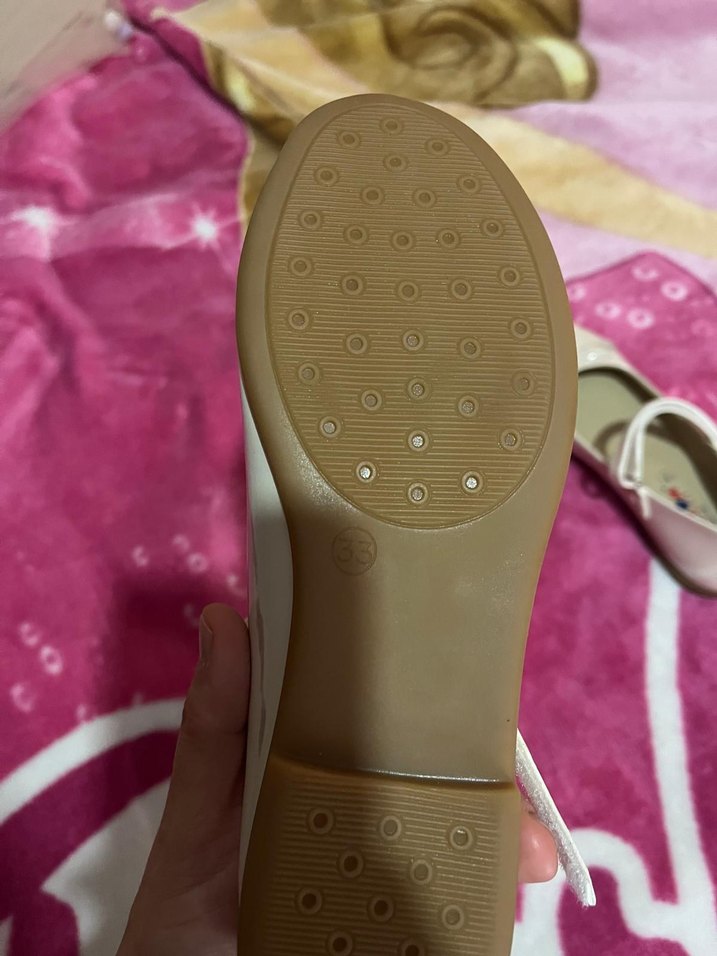 Beyaz Tokalı Kız Çocuk Babet - Görsel 2