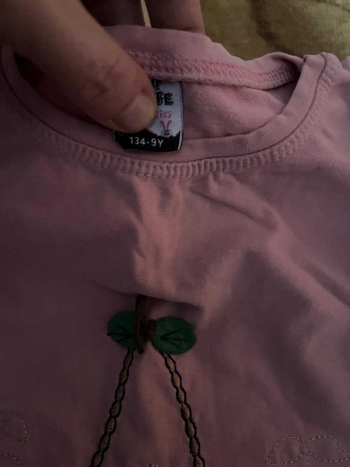 Nakışlı, düğmeli pembe uzun kollu kız tişörtü - Görsel 2