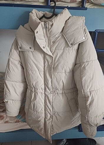 Bershka Bej Şişme Mont