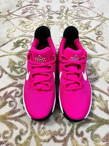 38 Beden pembe Renk Nike Star Runner 4 (SIFIR-ORJİNAL)